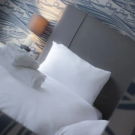 Otel The White 4*