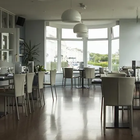 Otel The White 4*