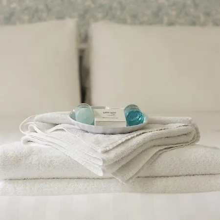 Hotel The White 4*